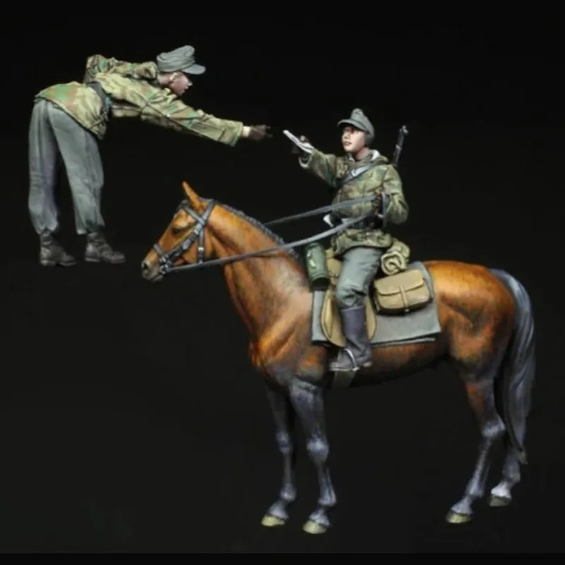 

Масштаб 1/35, фигурка из смолы, сборная модель, комплект, исторический европейский солдат, 2 фигурки и лошадь, разобранная и неокрашенная игрушка-диорама