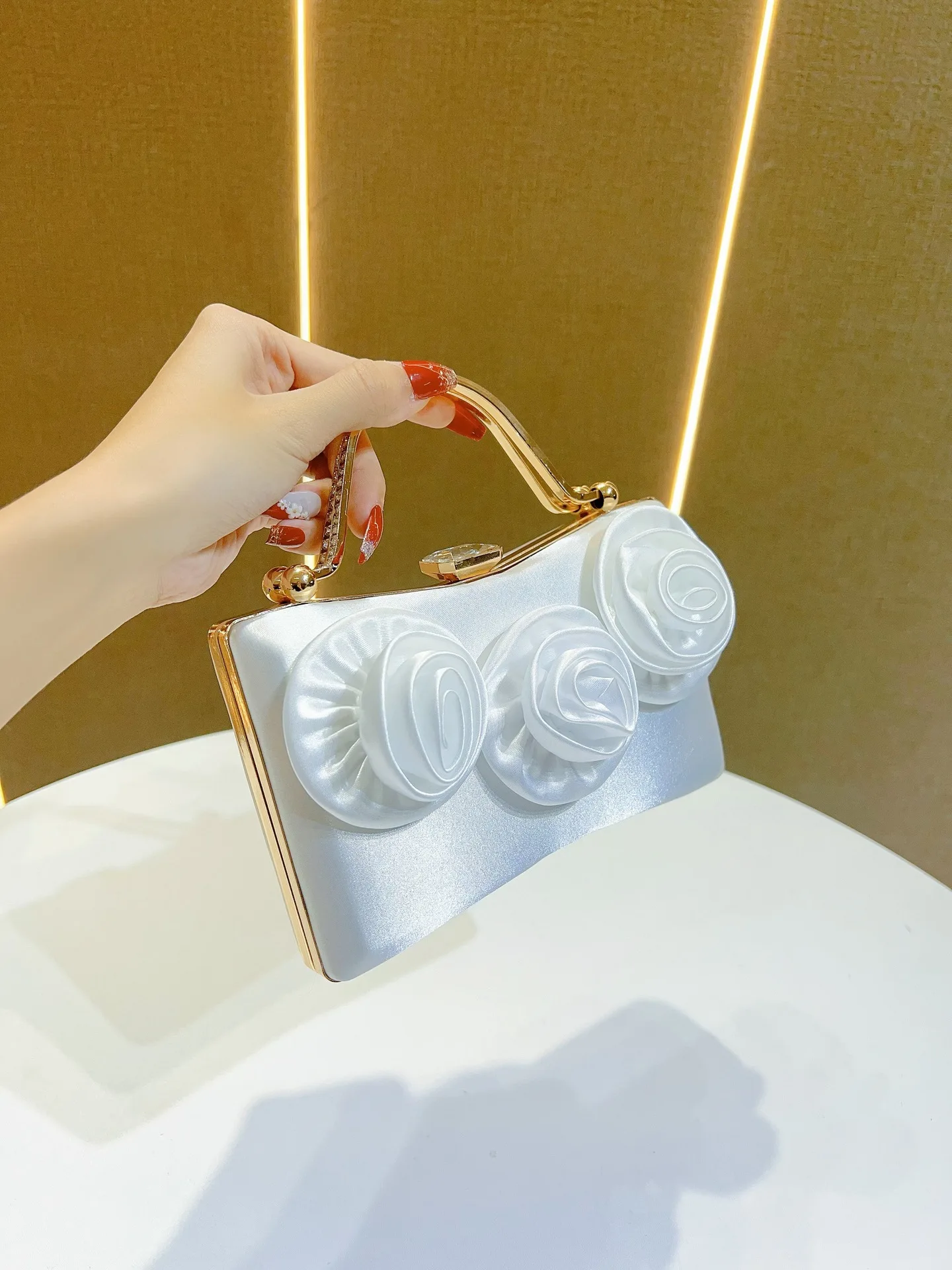 Diamond studded handbag, waterproof large capacity silk handbag, fashionable party evening bag, banquet bag, dinner bag, handbag