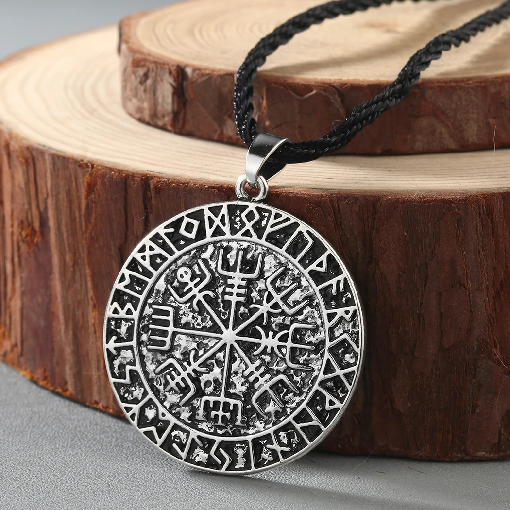 Men\'s Punk Viking Compass Necklace Nordic Rune Scandinavian Protection Stainless Steel Pendant Choker Amulet Talisman Jewelry