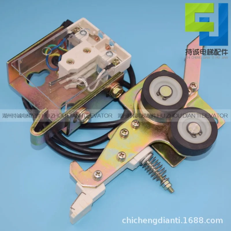 Applicable to modern elevator door lock device, door lock hook switch 162C098G03/02/01