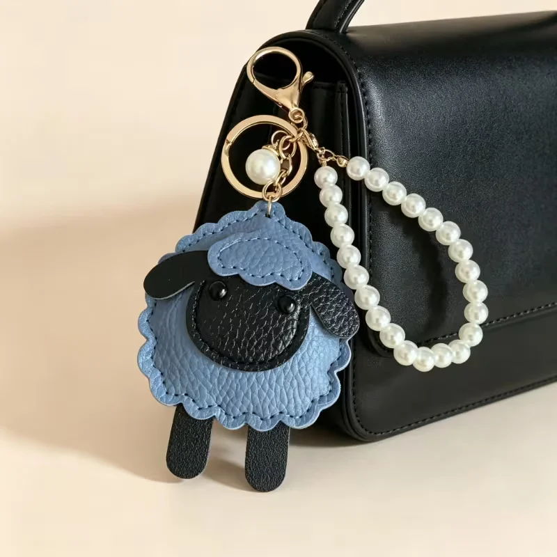 Pearl Lamb Bag Charm Cute Leather Sheep Keychain Pendant Pearl Chain Ruffled Edge Fashion Handbag Charm Gift for Women