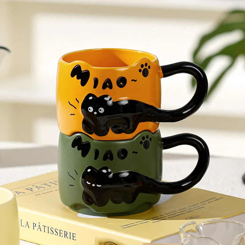 

Hand-Painted Black Cat Mug - Animal Embossed Large Handle Ceramic Cup, English Letters Heat-Resistant Coffee Mug