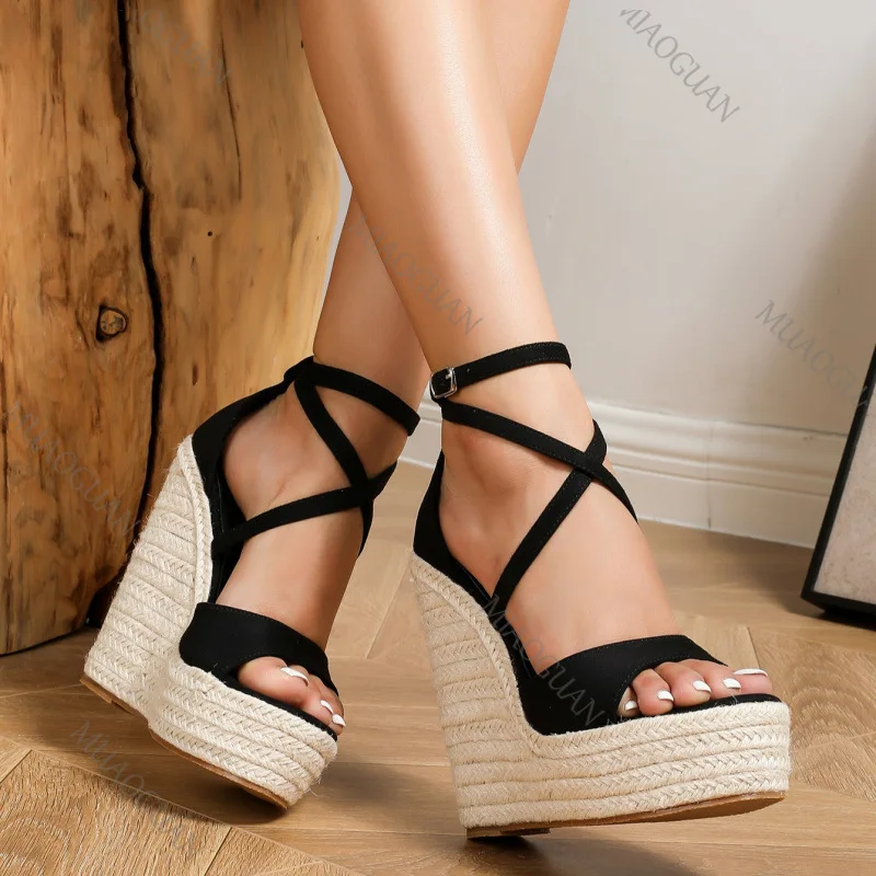 Neue Sommer-Roma-Sandalen, lässig, rutschfest, Peep-Toe, Keilabsatz, dicke Sohle, Damenschuhe, bequem, mit Schnallenriemen, elegante Schuhe