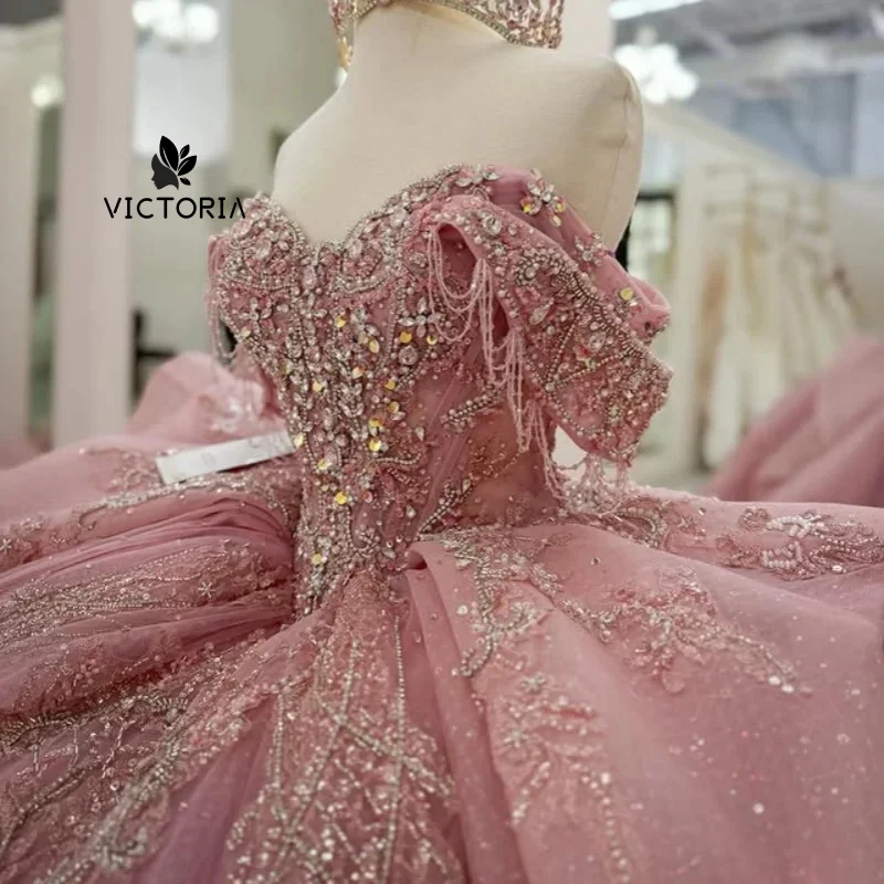 

Customized Shiny Pink Quinceanera Dresses Off the Shoulder Tull crystal applique Lace Bow layering Vestido De 15 Quinceanera