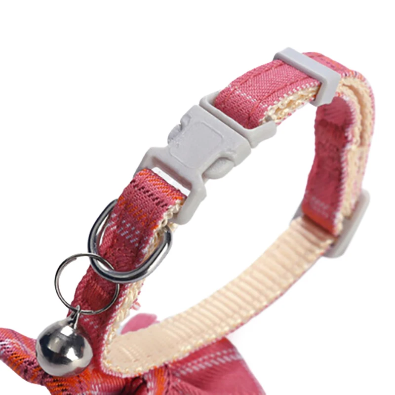 Collar de gato separable para mascotas, pajarita y campana, bonito Collar de perro ajustable elástico rojo de Navidad a cuadros con marco, campana pequeña para gatos