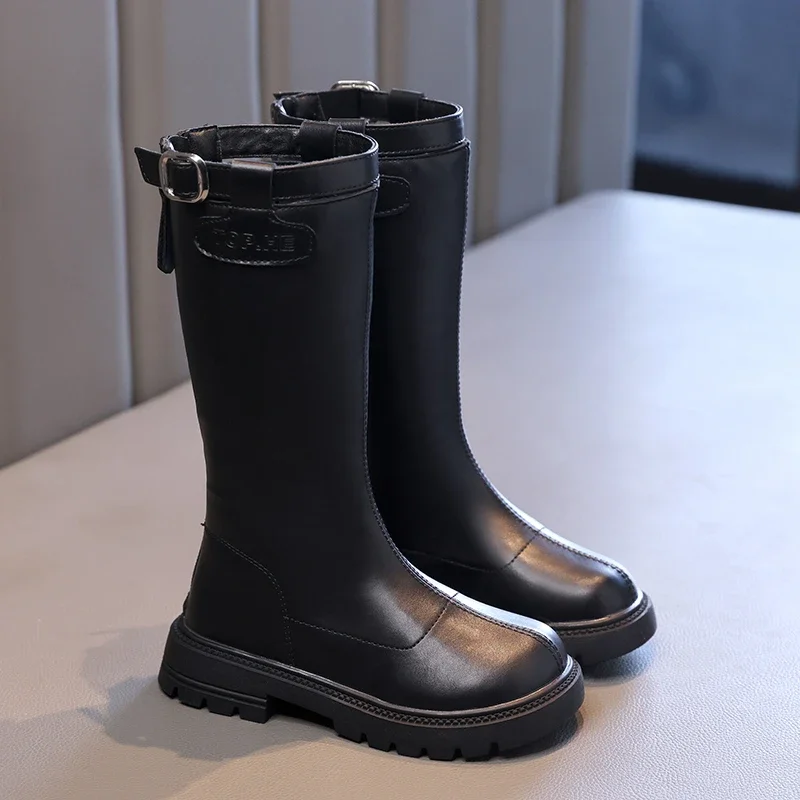 Nuevas botas de invierno para niña, botas de algodón con parte inferior gruesa para niños, botas largas informales negras de Color sólido para niños, pasarela versátil con punta redonda