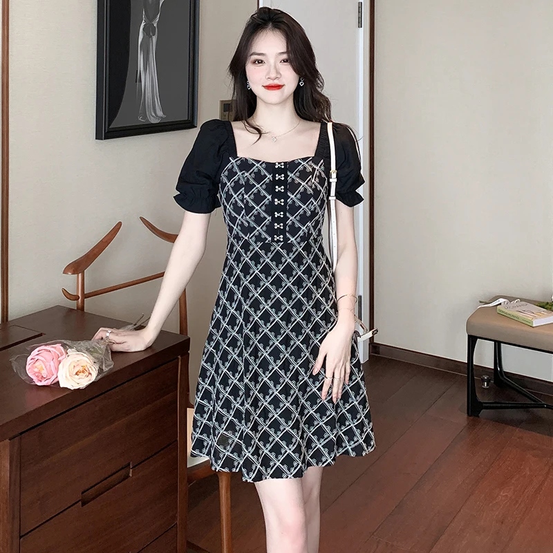 

2023 Summer New Sweet Girls' Spliced Embroidery Temperament Fashion Dress Women's Straight Neck A-line Dress