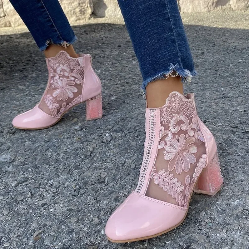 Ethnic Style Women Retro Lace High Heels Ankle Boots Autumn Embroider Pointed Toe Platform Short Boot Thick Heeled Pumps Zapatos