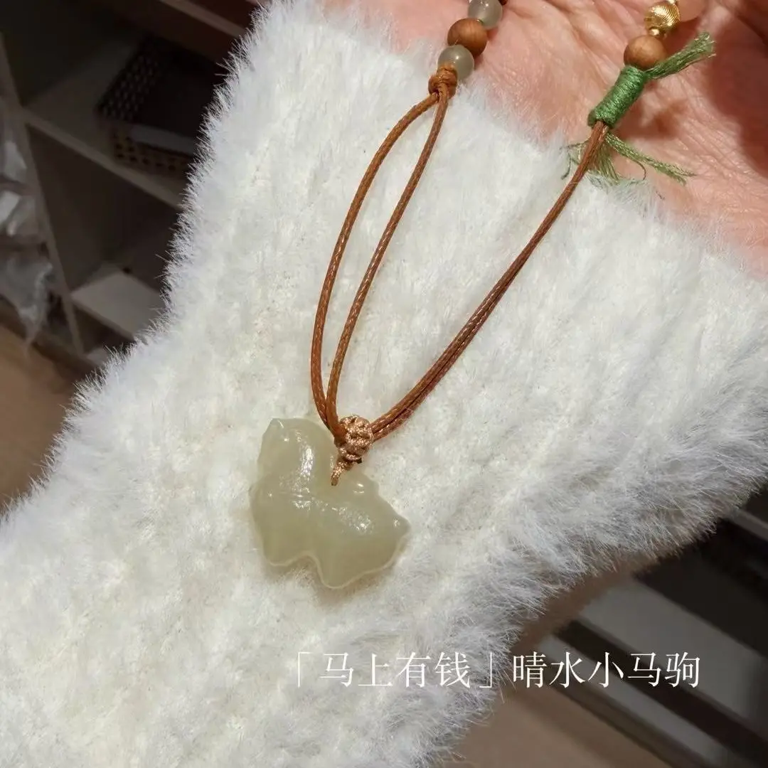 

Hetian jade pony pendant necklace, new pony soft fufu super cute