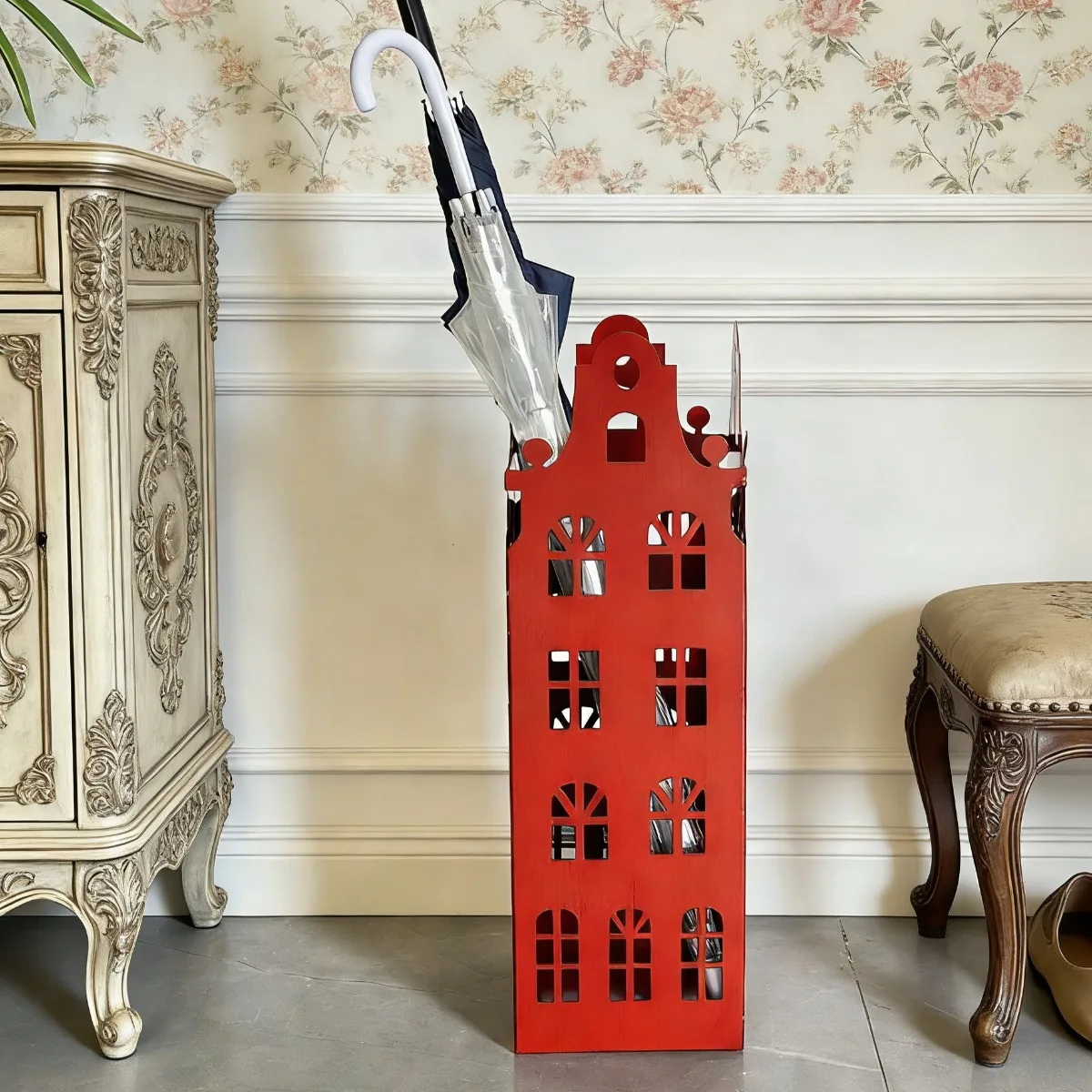 French retro square umbrella frame - red castle hollow drain rack shelf ornament hotel homestay decoration