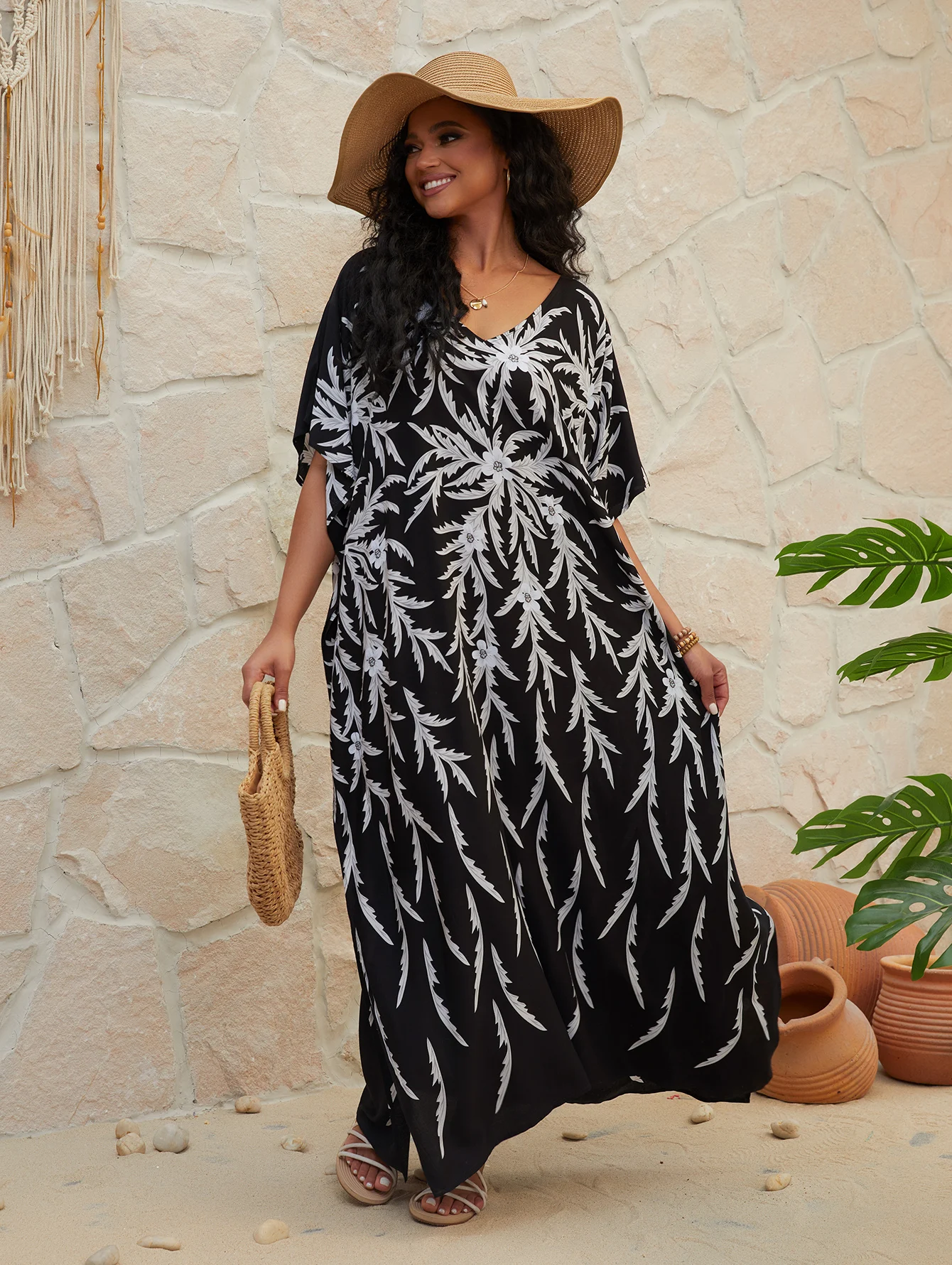 

Boho Floral Print Plus Size Cover Up Dress with Bat Sleeves and V Neck