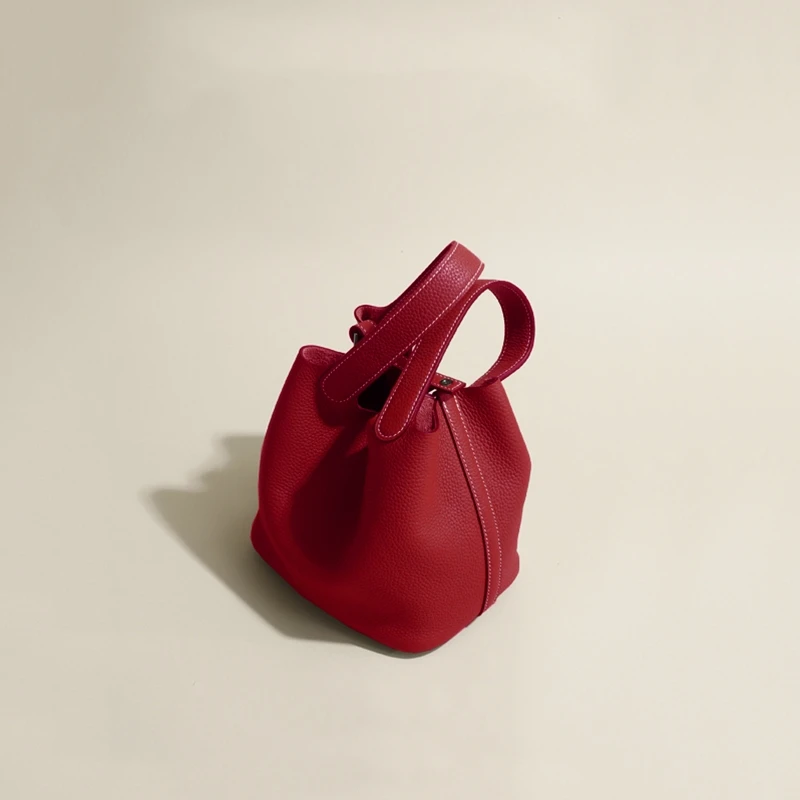 Red Bucket Bag 2022 New High-end Niche Design Portable One Shoulder Canvas Bag For Women