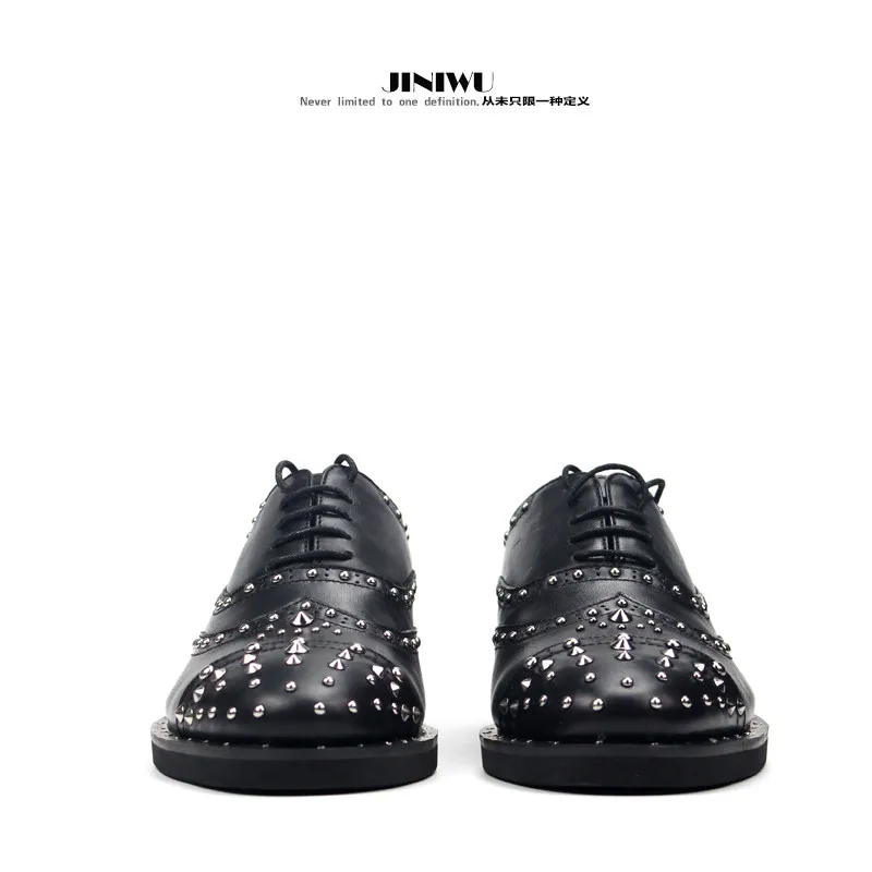 

Carved Rivet Leather Shoes Handmade Lace-up Handmade Pure Black Oxford Shoes British Men's Shoes