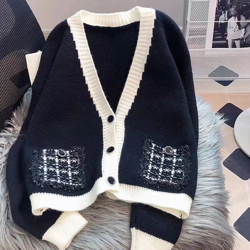 2024 Jesień Zima Nowy Casual Koreański Patchwork V-neck Sweter z długim rękawem Płaszcz Damski Prostota Guziki Dzianinowy Kardigan Tops