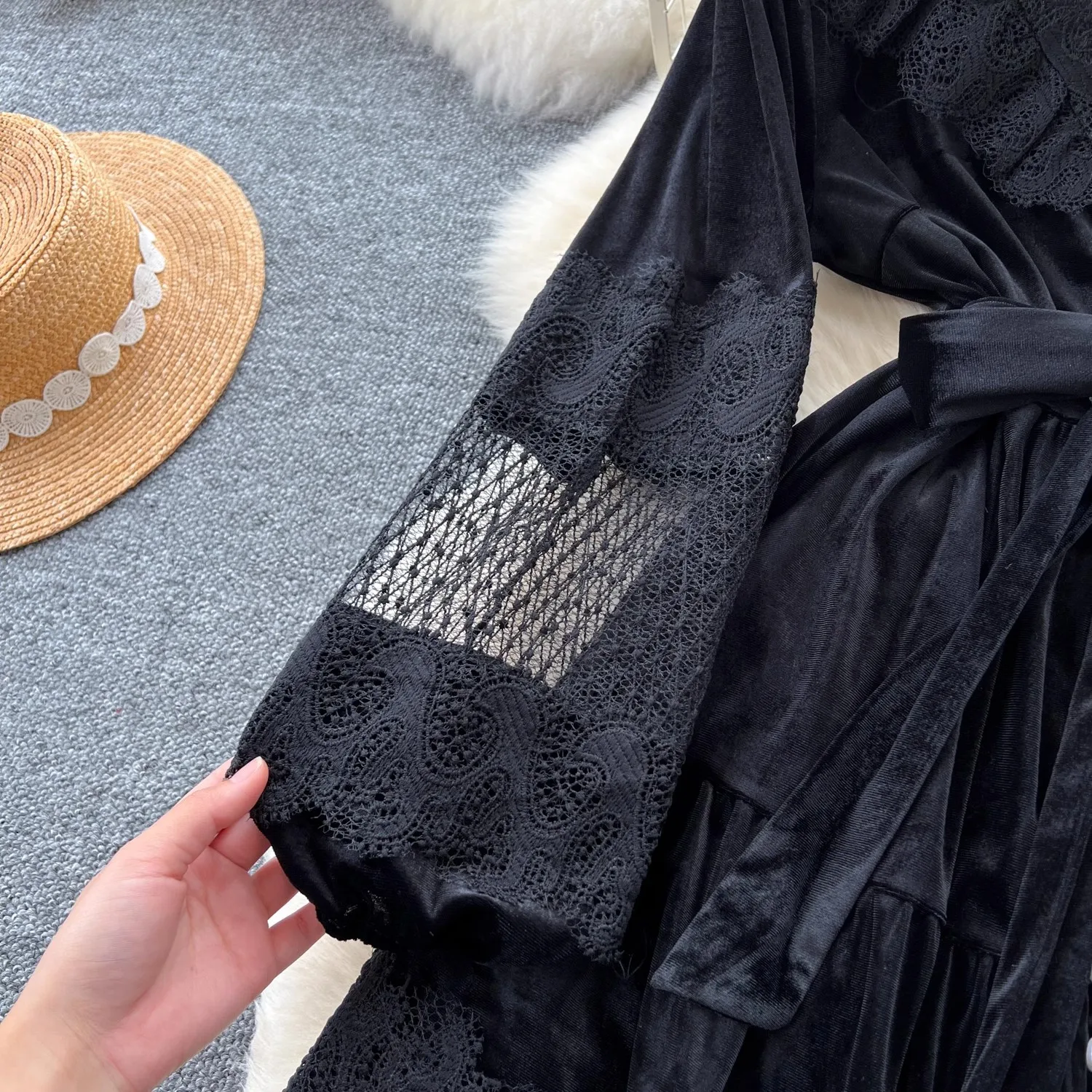 French Vintage Lace Embroidery Patchwork Velvet Dress Women Long Lantern Sleeve Pearl Buttons Lace Up Wedding Party Prom Vestido
