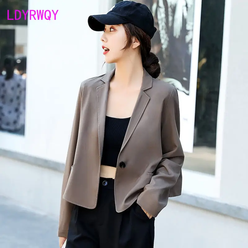 The 2022 Spring Festival Korean version of the loose casual design of women in suits Polyester