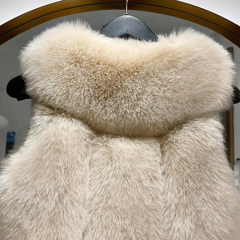 2025 ฤดูใบไม้ร่วงและฤดูหนาวยุโรปสั้นอารมณ์ WARM FUR แบบบูรณาการเลียนแบบ Fox FUR เสื้อกั๊กแฟชั่นเสื้อแจ็คเก็ตอเนกประสงค์ผู้หญิง