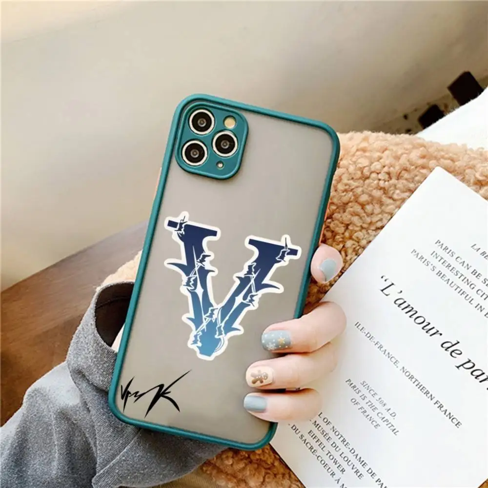 เคสโทรศัพท์ VRUNK รุ่นฮิต สำหรับ iPhone 16 15 14 11 12 13 Pro Max X XS  แบบใสกึ่งด้าน