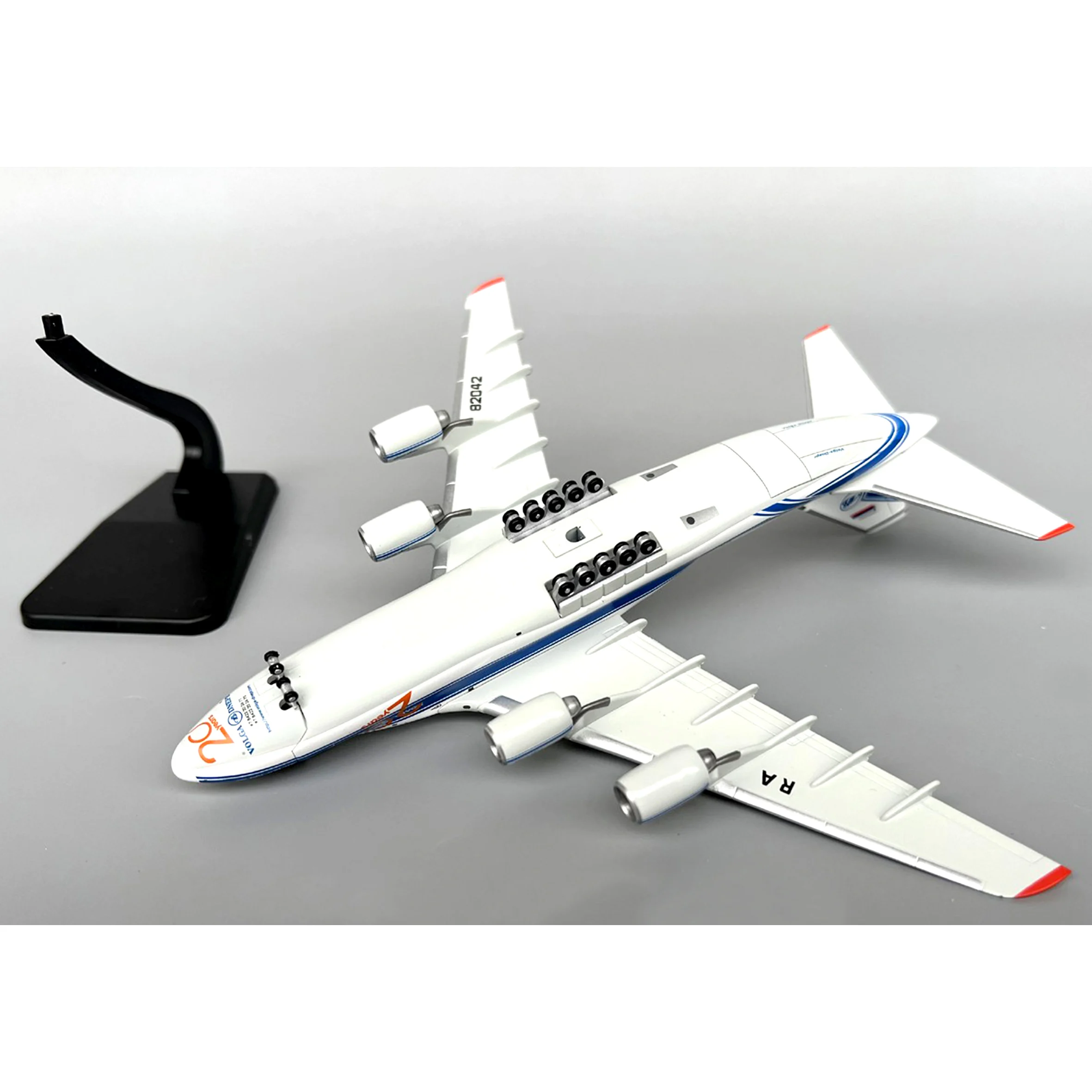 1/400 BW Russian Volga Dnieper AN-124 transport aircraft model RA-82042 Alloy Collection Model