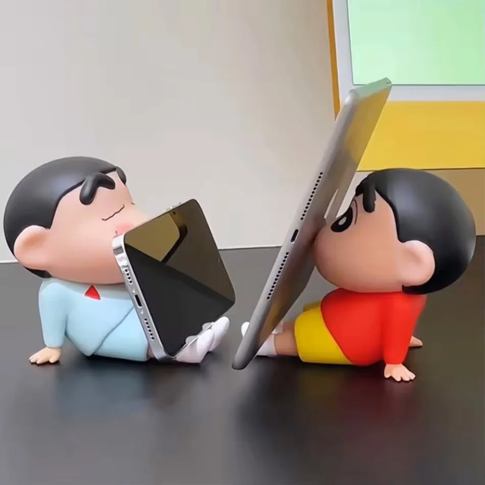 Uchwyt na telefon z figurką z anime Crayon Shin-Chan, kawaii ozdoba na biurko, podstawka pod telefon, mini kolekcja GK, dekoracja, zabawka, prezent dla dziewczynki