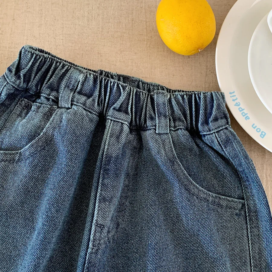 2026 Herbst Neue Kinder-Jeans im Koreanischen Stil mit Großen Taschen, Lockere Denim-Hosen für Jungen mit Elastischem Bund, Lässige Haremshosen – Detail 8