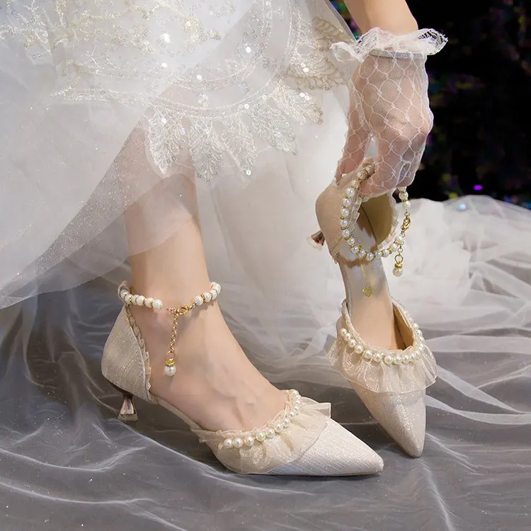 Weiße Hochzeitsschuhe für Damen 2026 Sommer Luxus Seide Perlen Knöchelriemen High Heels Pumps Spitze Damenschuhe mit Absatz – Detail 37