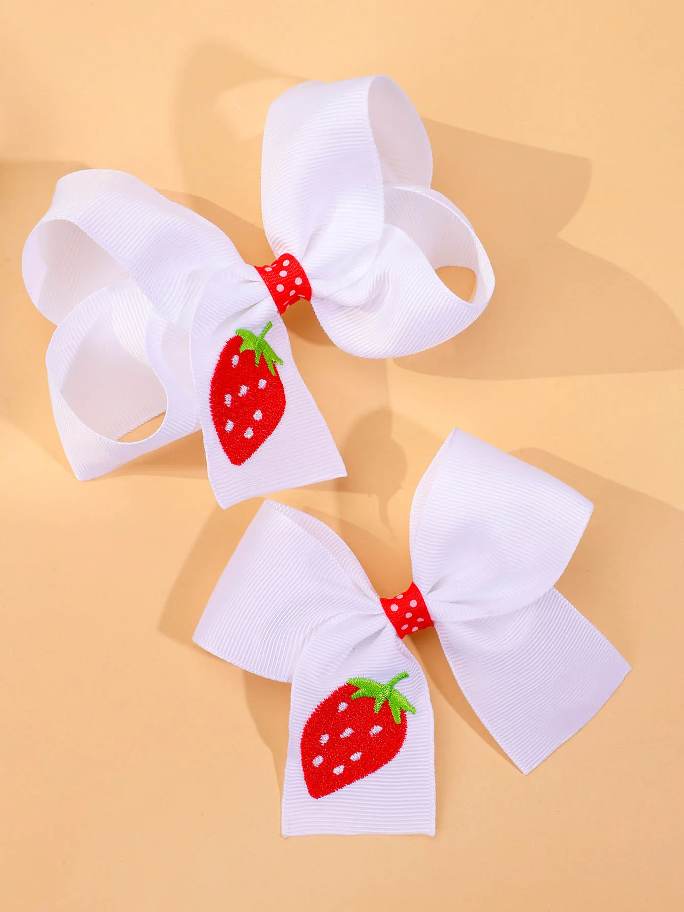 2pcs Cute Strawberry Bow Hair Clip for Girls Embroidered Bow Hair Clip for Kids Grosgrain Ribbon Strawberry Bows Hair Clips