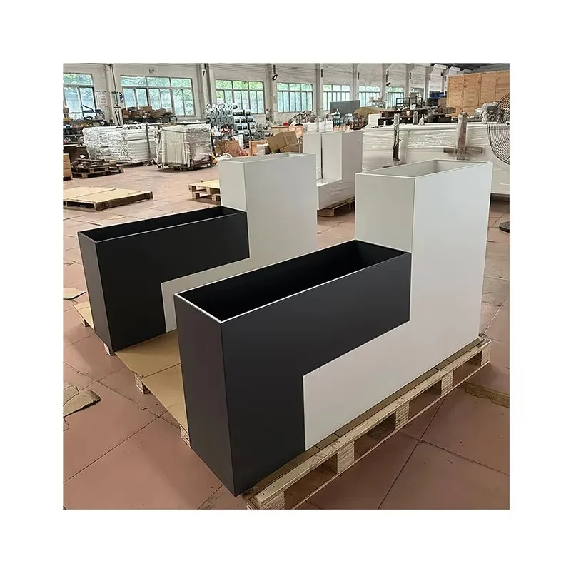 

Изготовленные на заказ металлические горшки для растений OEM/ODM, черно-белое порошковое покрытие с производителем большого дизайна планты