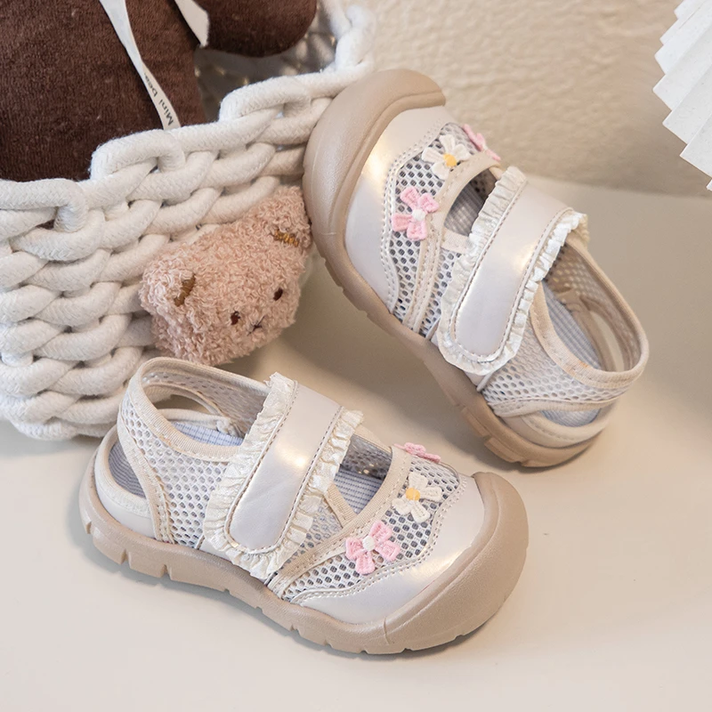 Sweet Daisy Flower Baby Sandals Ruffle Trim Hook and Loop Closure Cute Mesh Shoes for Toddler Girls Summer Casual