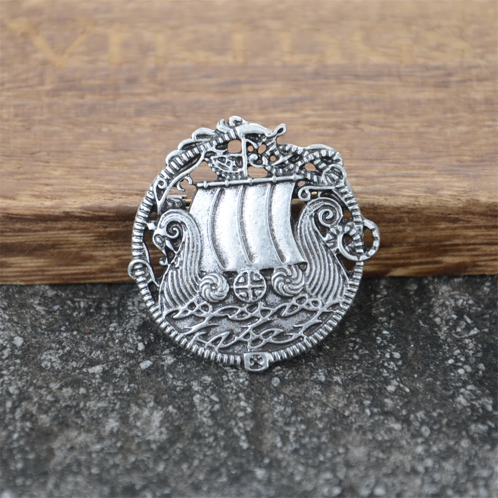 1Pcs Norse Viking Boat Brooch Pins For Clothes Vintage Ship Goth Accessories Jewellery For Men Women