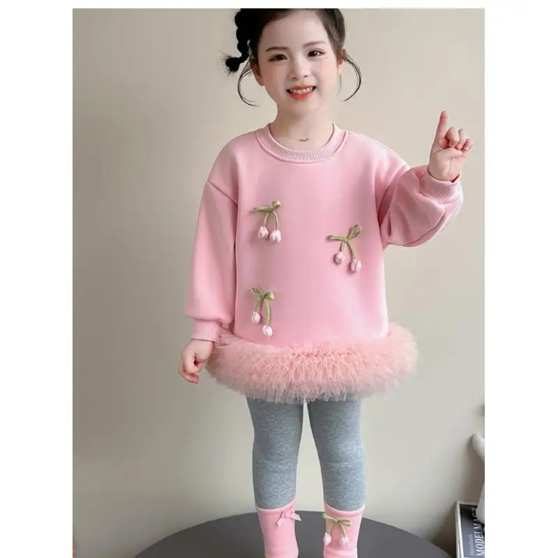Girls' long sleeved hoodie and pants set with velvet mesh for autumn winter, fashionable stylish leggings, T-shirt two-piece set