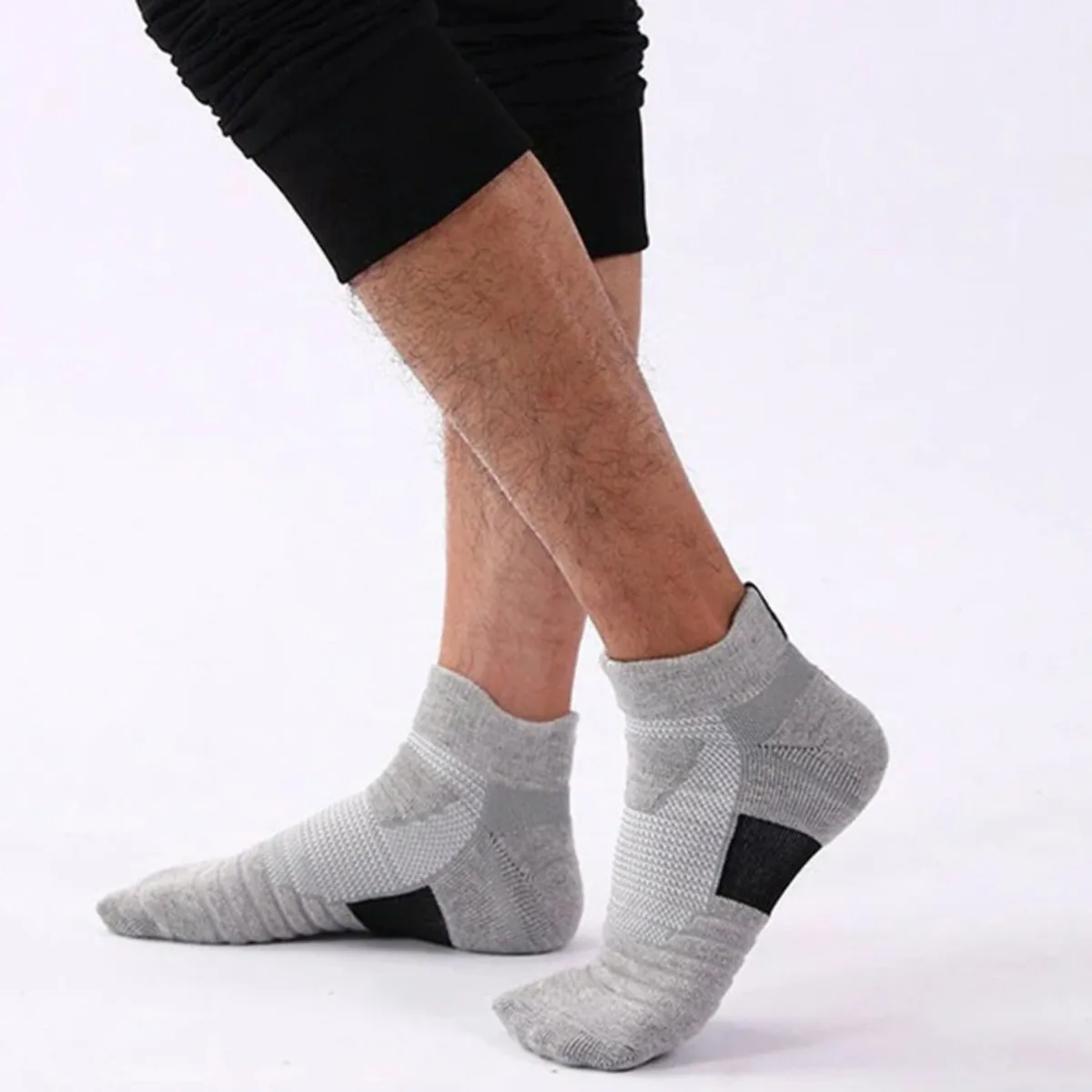 3/6/12 Pairs Men Odor Resistant Knitted Terry Sports Socks Sweat Absorbing Breathable Durable Cushioning Running Basketball Sock