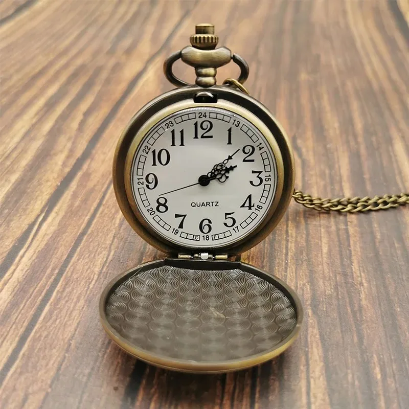 Hexagram White Dial Vintage Quartz Pocket Watch Arabic Numerals Bronze Retro Fob Watches Gift for Men Women Souvenir