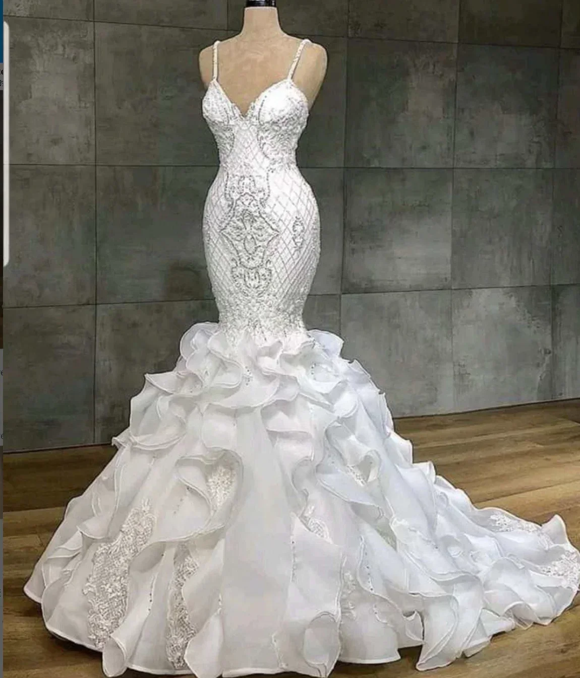 

Customized Spaghetti Strap Shinny Crystals Beads Wedding Dress Organza Cascading Ruffles Vestidos De Novia Bridal Gown