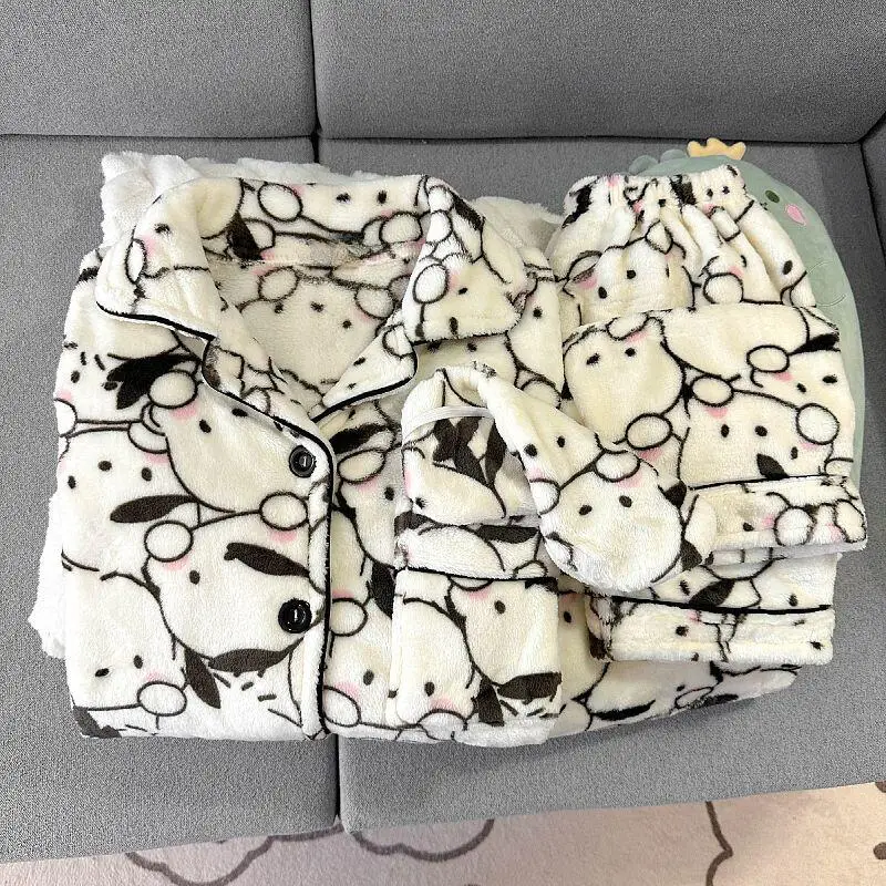 Зимний женский пижамный комплект Hello Kitty, фланелевая пижама с героями мультфильмов, утолщенная, пушистая, плюшевая, теплая, удобная, свободная, высокого качества
