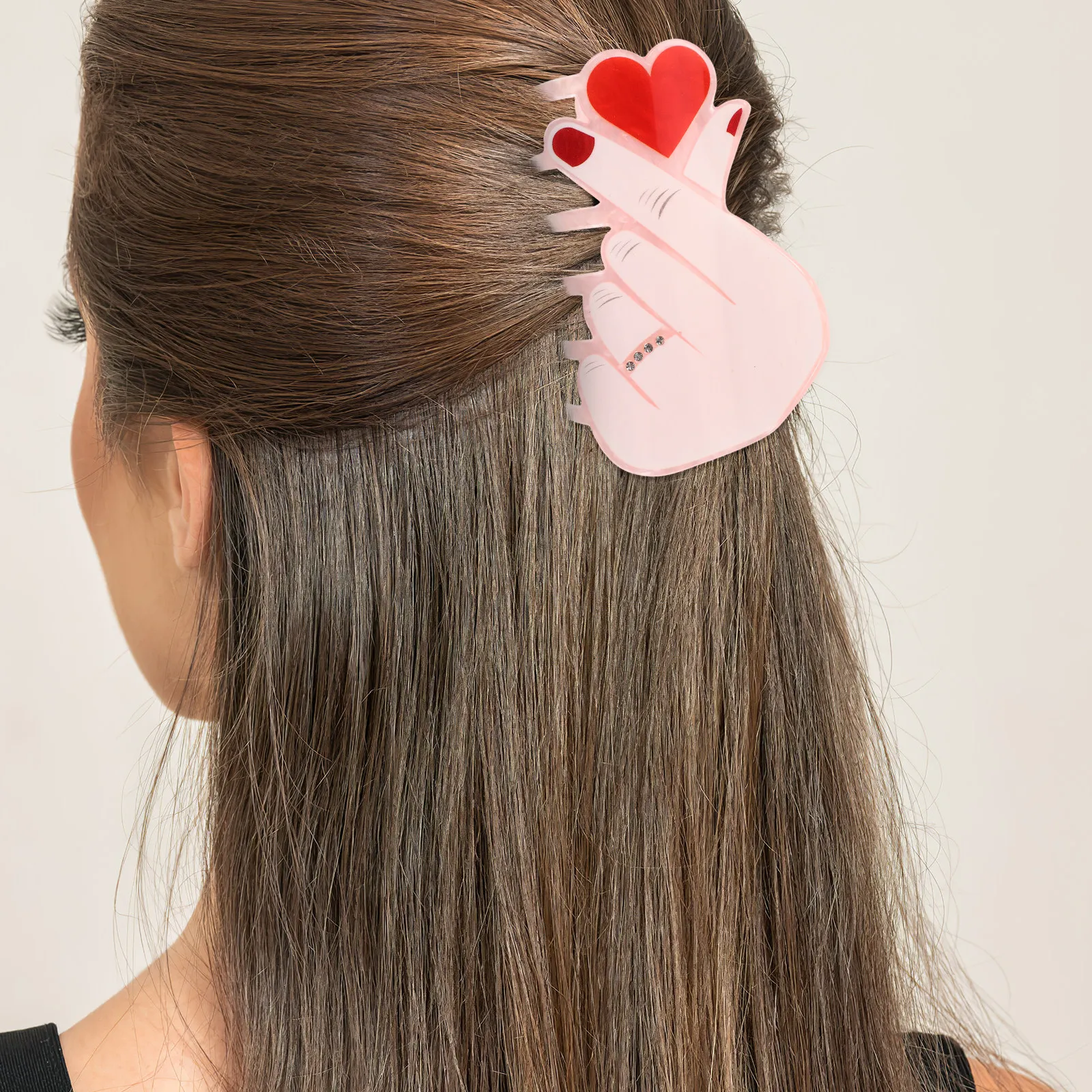 

Large Heart Shaped Hair Claw Clip Pink Acrylic Valentine's Day Hair Accessory for Women Strong Hold Romantic Styling Everyday