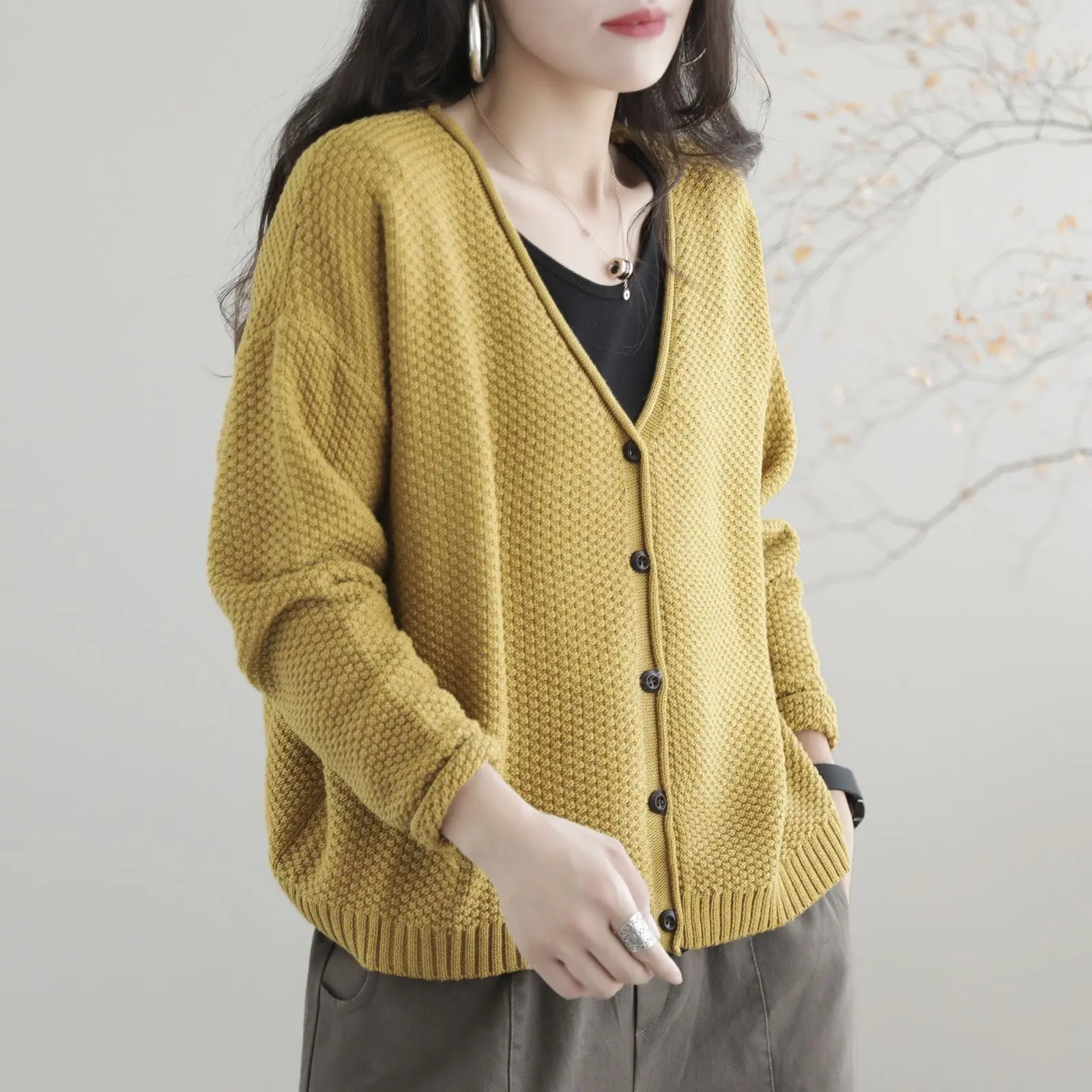 Retro V-neck Versatile Knitted Cardigan Women's Top Spring Autumn Rolled Edge Solid Color Loose Casual Fashion Versatile Jacket