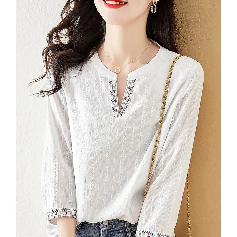 Fashion Ethnic Style Embroidered White Blouse Women New Classic 3/4 Sleeve V-neck Office All-match Lady Pullover Shirt 2023