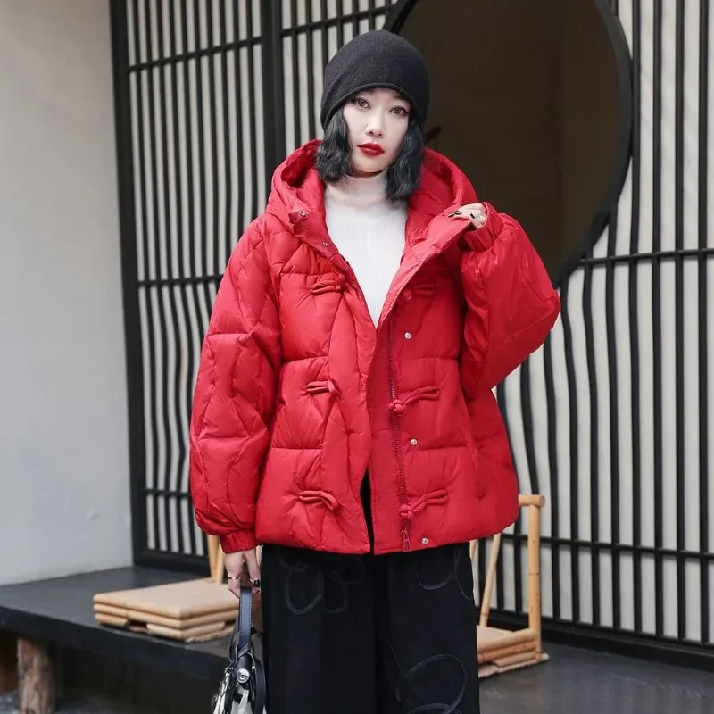 여성용 짧은 두꺼운 버클 후드 레트로 민족 스타일 화이트 덕 다운 루즈 다운 재킷 가을 및 겨울 신상 다운 재킷