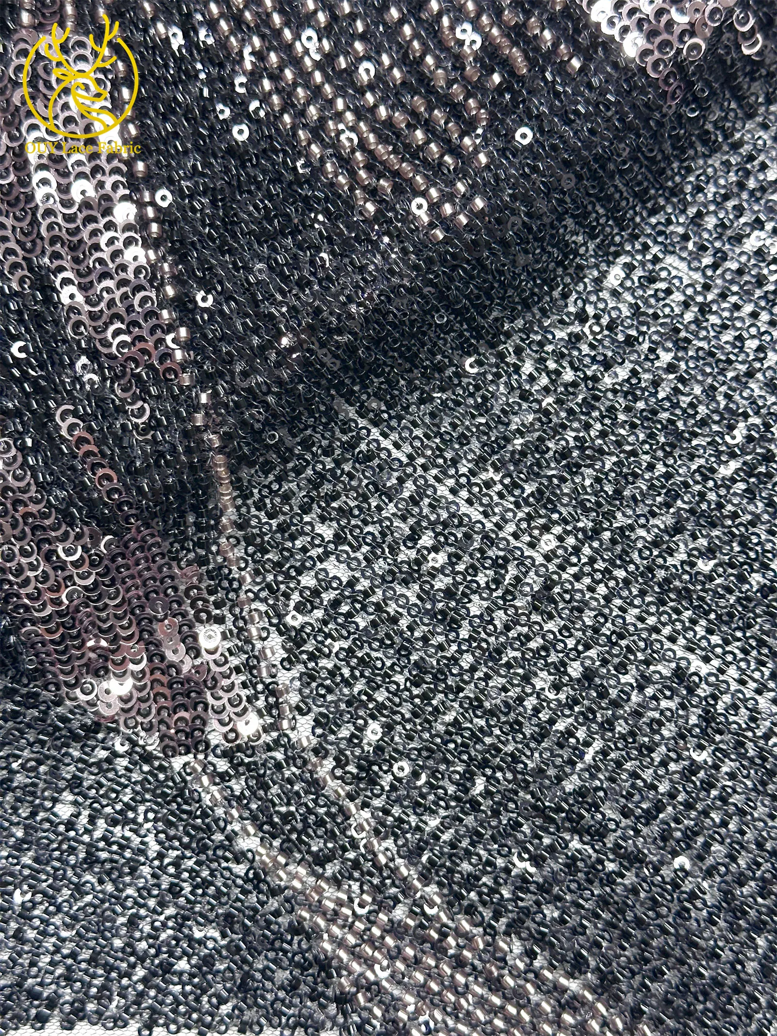 Neueste Afrikanische Perlen-Spitzenstoffe 2026 Hochwertige Nigerianische Pailletten-Spitzenstoffe für Damen-Abendkleider und Hochzeitskleider 5 Yards – Detail 18
