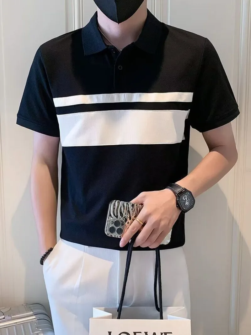 

Летний мужской комплект: рубашка поло с контрастным воротником и шорты, стильный крой, охлаждающий эффект