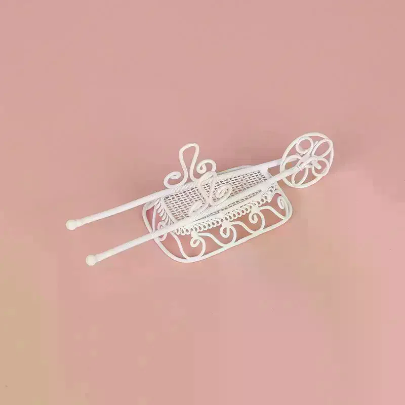 ของตกแต่งโต๊ะทำงานน่ารักสไตล์คาวาอี้ ของขวัญ อุปกรณ์เสริมสวนบ้านตุ๊กตา 1 ชิ้น รถเข็นเหล็กจิ๋วสุดน่ารักสไตล์อินส์