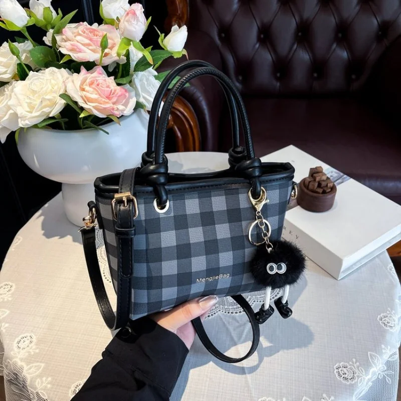

Luxury Ladies Elegant Leather Handbag Trendy Commuter Classic Elegant Women's Casual Vintage Simple Bag