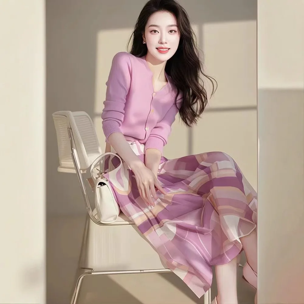 

Ранняя весна 2024, уникальный коврик Salt Series Street Sle, красивый комплект из двух предметов, повседневная спортивная одежда, женская мода