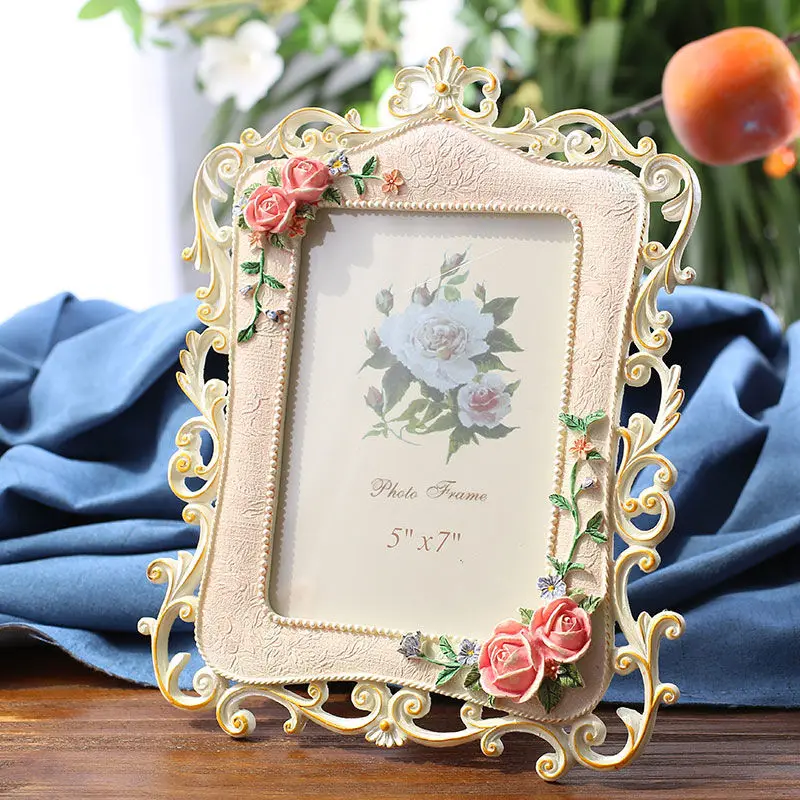 

6 inch 7 inch pastoral European style painted resin photo frame bookshelf room decoration gift set table wedding photo frame