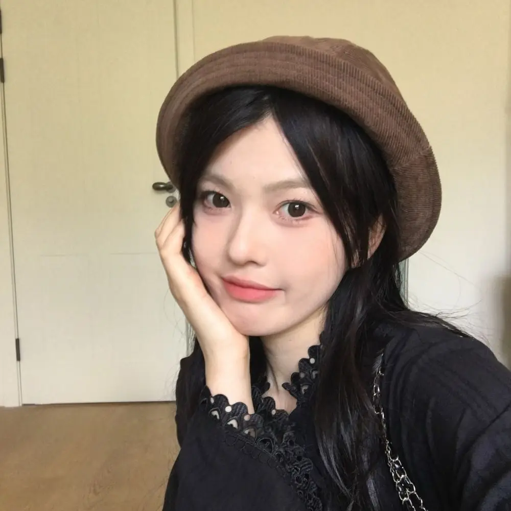 Casual Wide Brimmed…