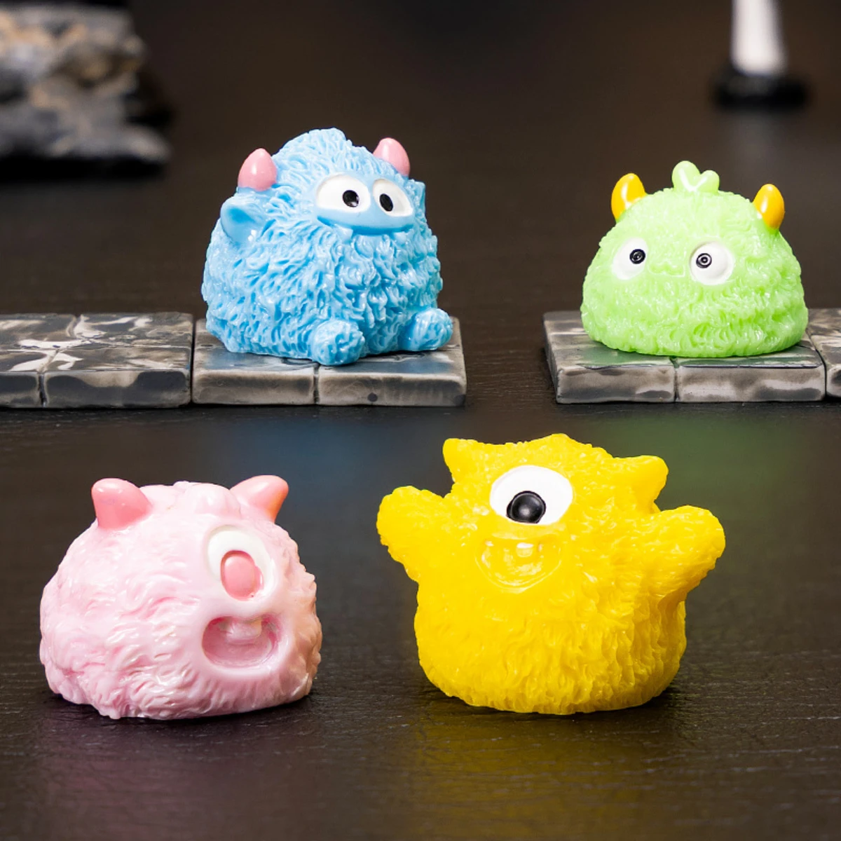 8pcs/set Cute and Creative Little Furry Monster Animal Doll House Resin DIY Decoration Desktop Car Ornaments