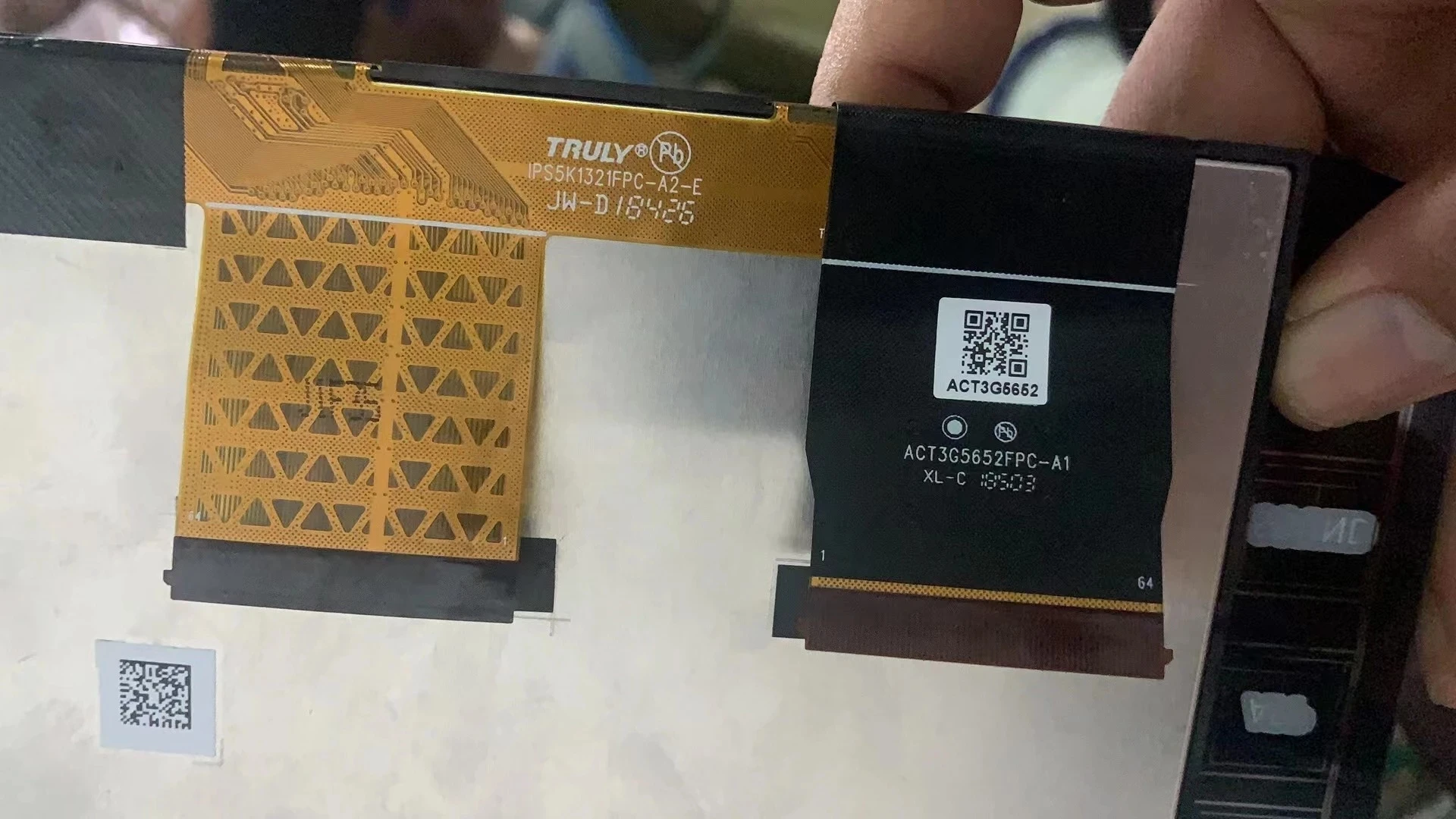شاشة LCD 64pin TDO-0633F00125 J1M TDO-F00075-S-W-E 181225 أ ACT3G5652 190107 A00710 ACT3G5652FPC-A1 XL-C IPS5K1321FPC-A2-E JW-D