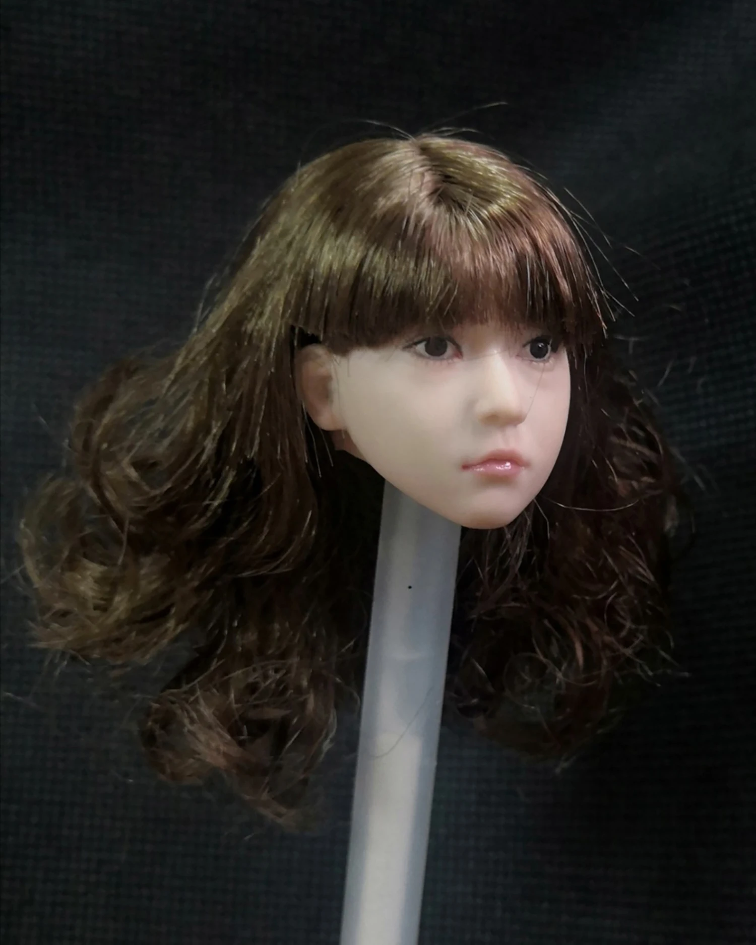 1/6 スケール少女学生カールヘッド彫刻彫刻モデルおもちゃ