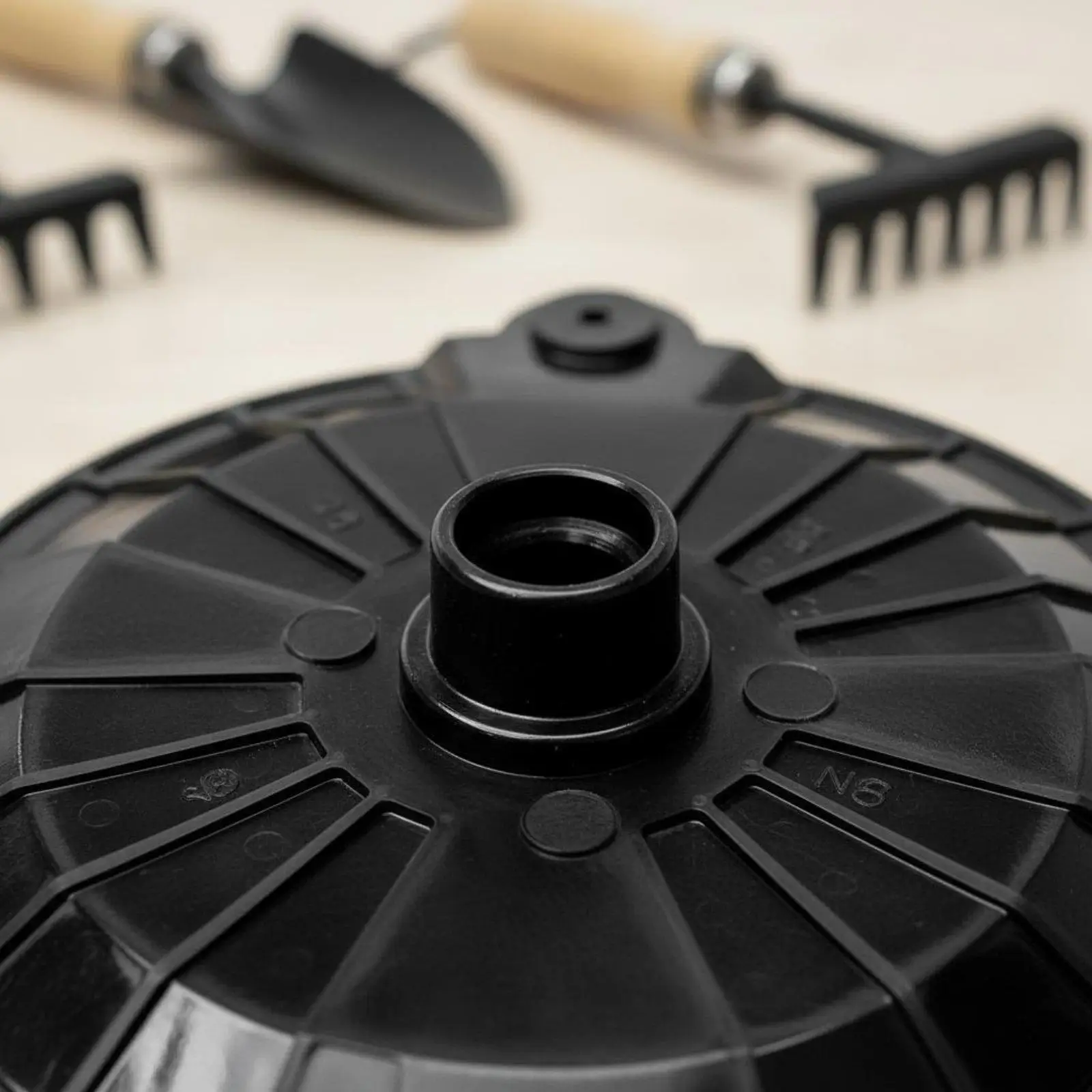 Nylon Trimmer Flywheel Head for Lawn Tools Rechargeable Grass Cutting Machine Accessory